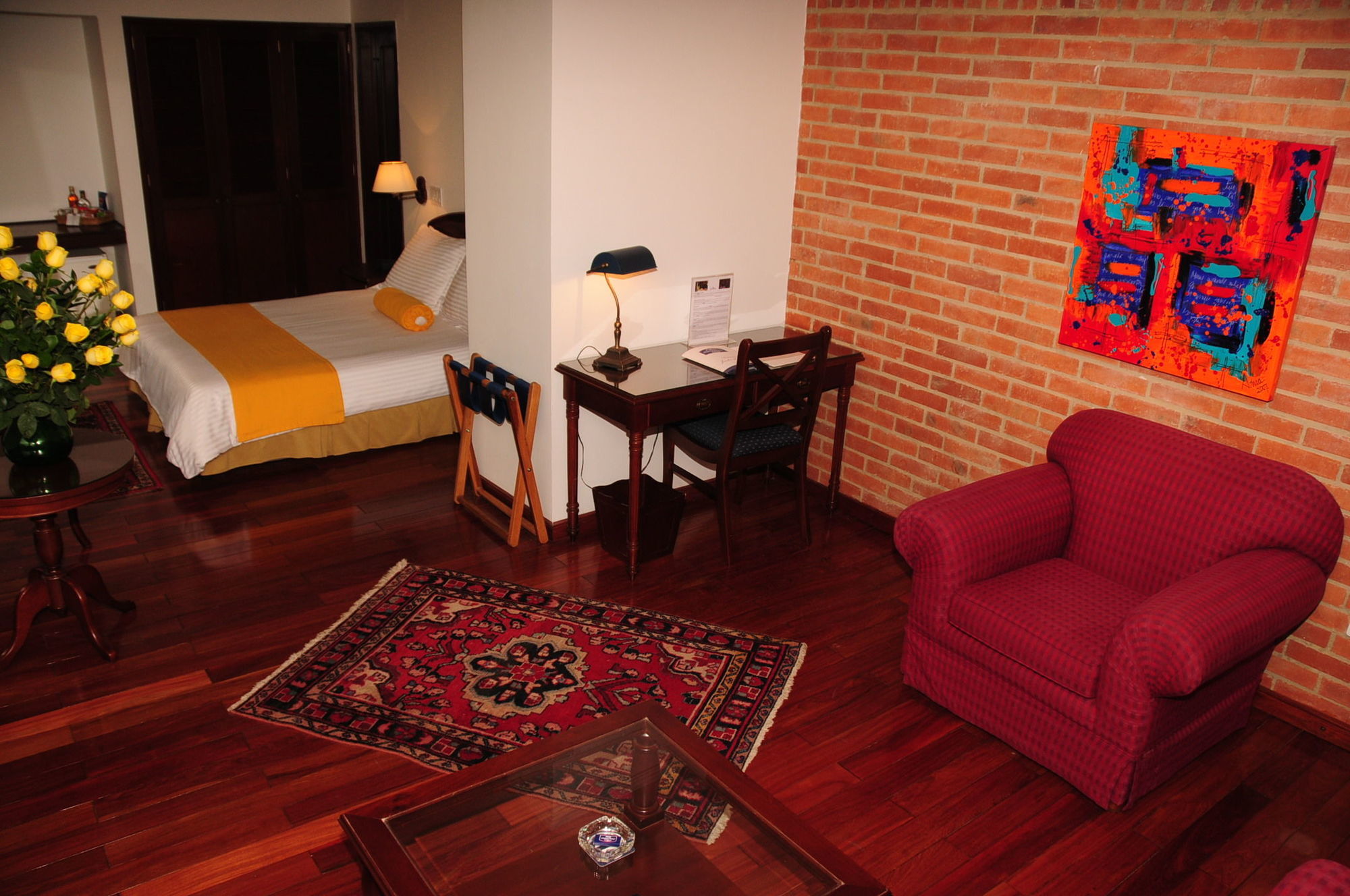 Hotel Emaus Bogotá Dış mekan fotoğraf