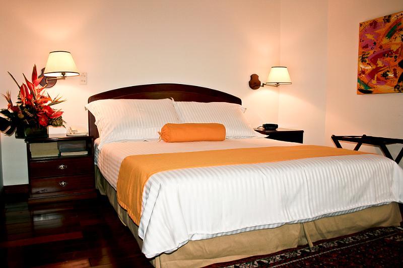 Hotel Emaus Bogotá Dış mekan fotoğraf