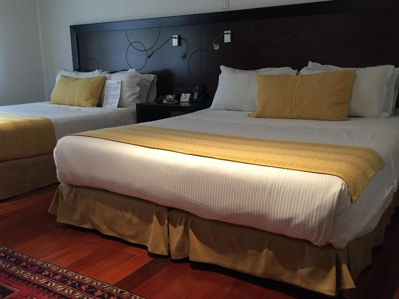 Hotel Emaus Bogotá Dış mekan fotoğraf