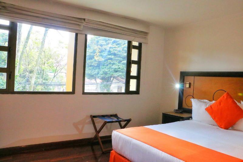 Hotel Emaus Bogotá Dış mekan fotoğraf