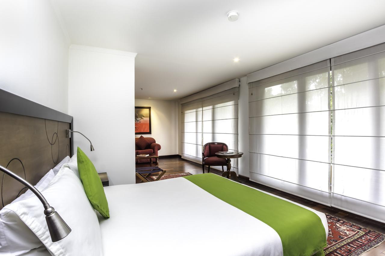 Hotel Emaus Bogotá Dış mekan fotoğraf
